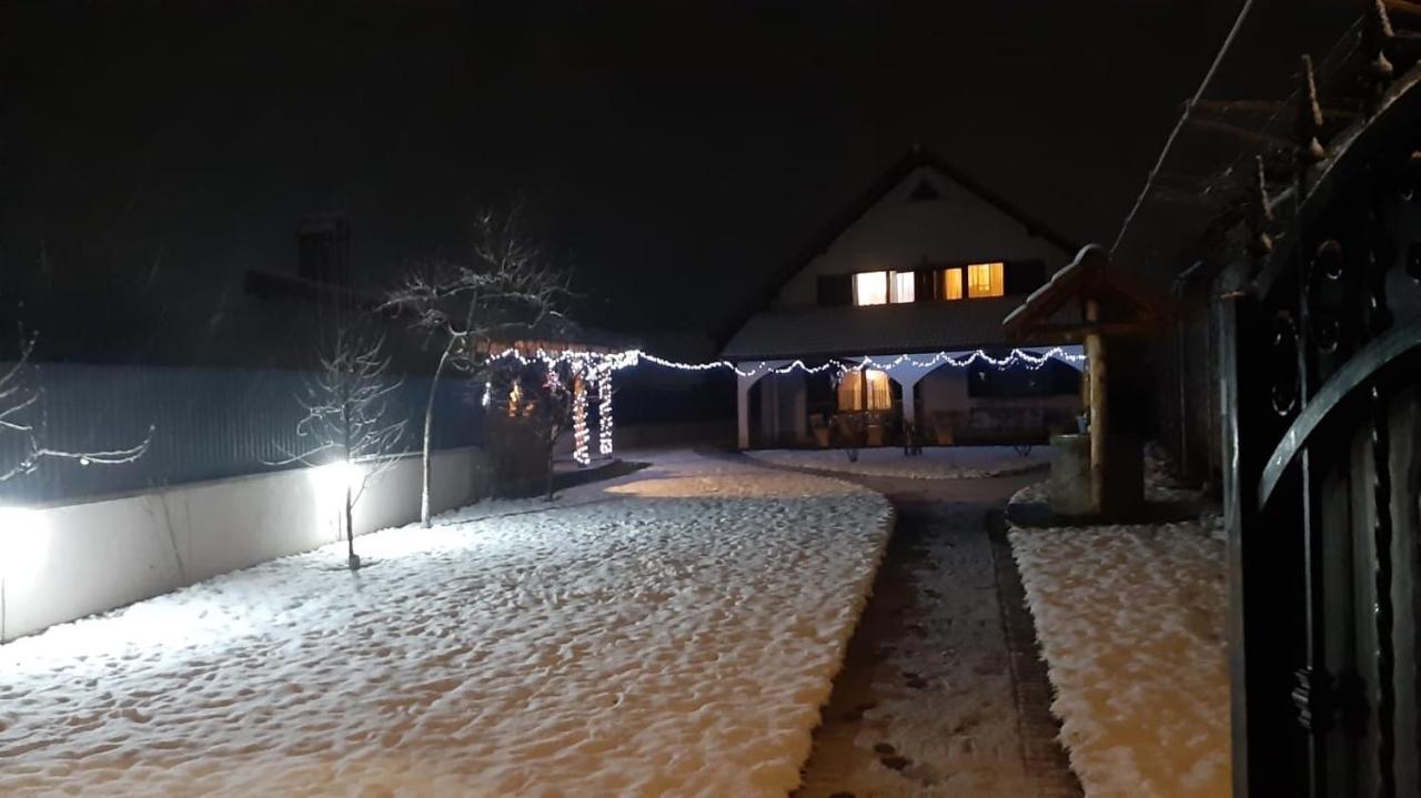 Pensiunea Simona Sîmbăta de Sus Exterior foto